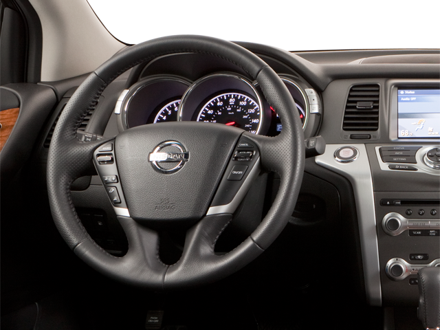 2010 Nissan Murano LE photo 4