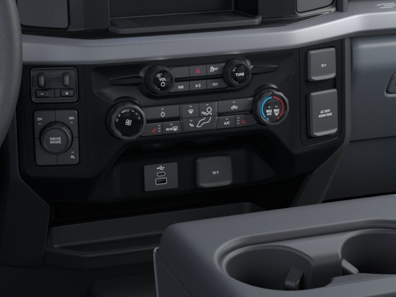 2026 Ford Super Duty F-350 DRW F-350® XLT