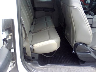 2017 Ford Super Duty F-350 DRW XL