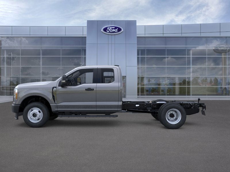 2026 Ford Super Duty F-350 DRW F-350® XL