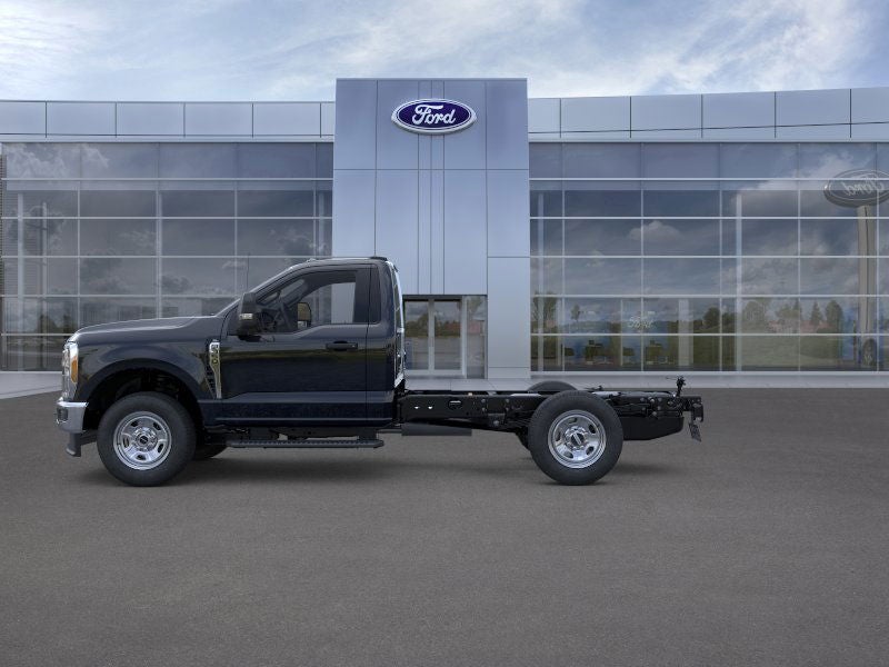 2025 Ford Super Duty F-350 SRW F-350® XL
