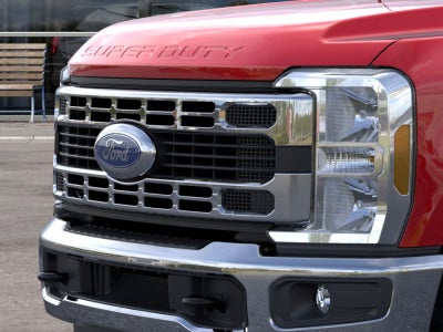 2026 Ford Super Duty F-350 SRW F-350® XLT