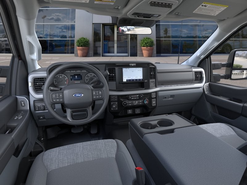2026 Ford Super Duty F-350 SRW F-350® XLT