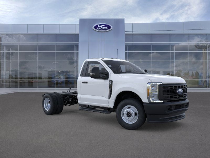 2026 Ford Super Duty F-350 DRW F-350® XL