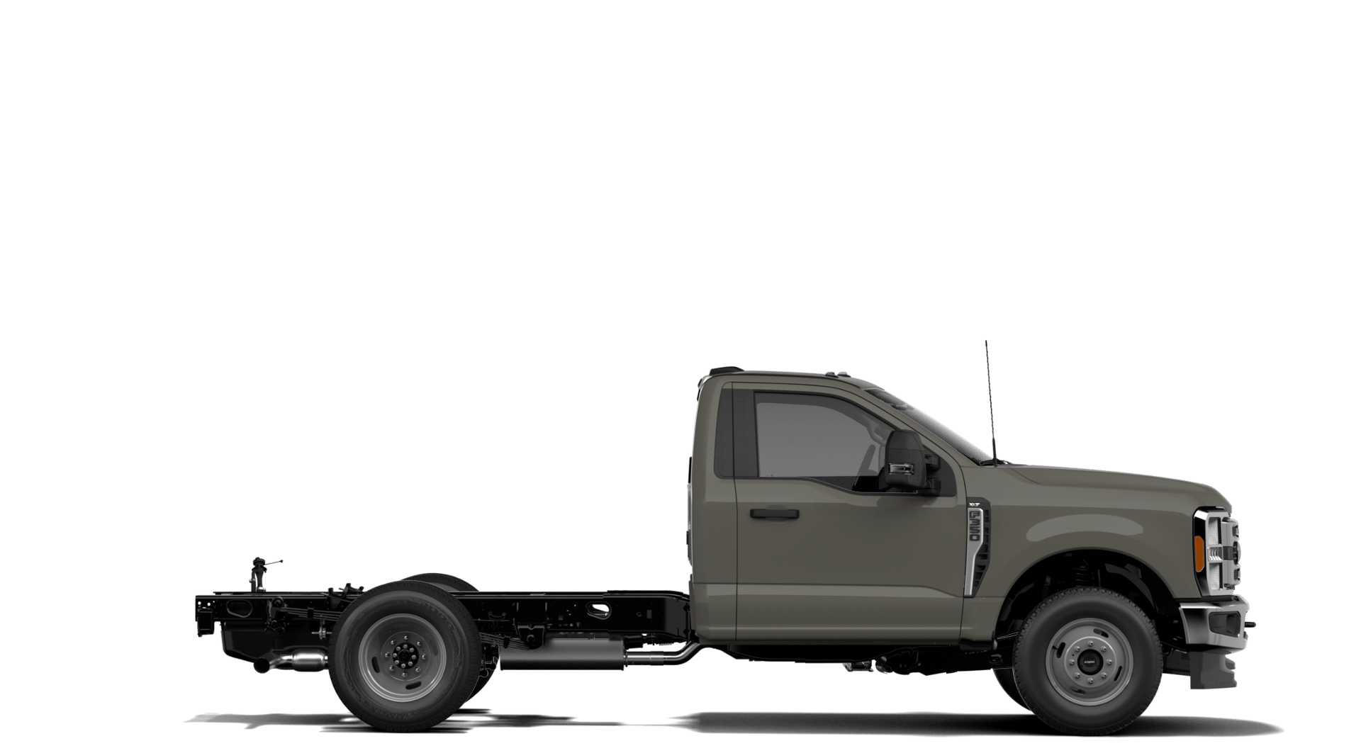 2027 Ford Super Duty F-350 DRW F-350® XLT
