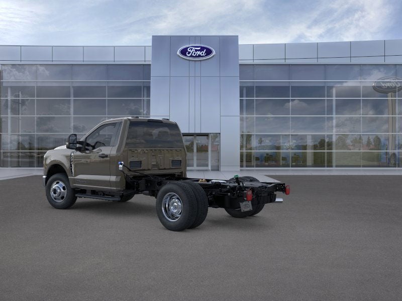 2026 Ford Super Duty F-350 DRW F-350® XLT