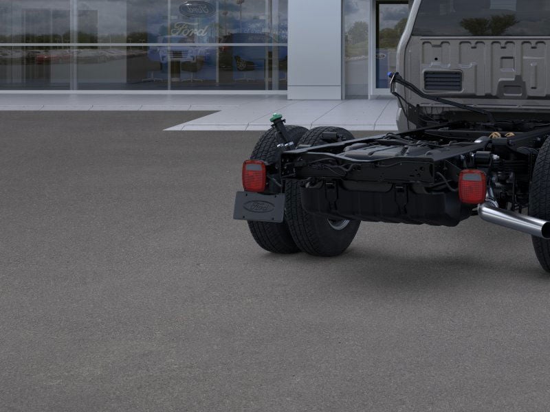 2025 Ford Super Duty F-350 DRW F-350® XL