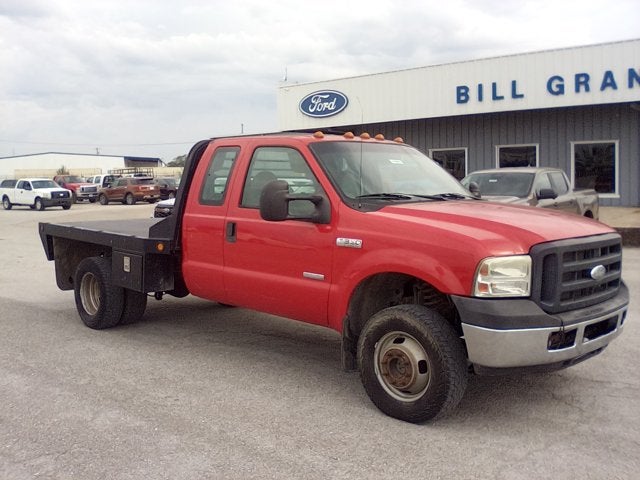2006 Ford Super Duty F-350 DRW XL