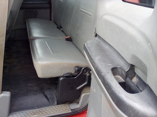 2006 Ford Super Duty F-350 DRW XL