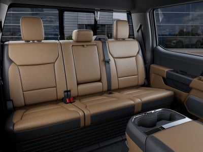 2027 Ford Super Duty F-350 SRW F-350® Lariat®