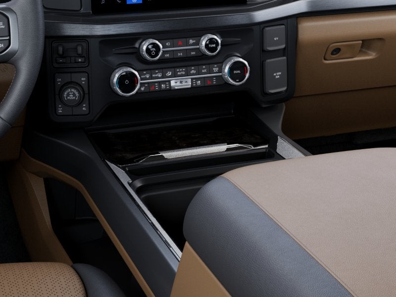2027 Ford Super Duty F-350 SRW F-350® Lariat®