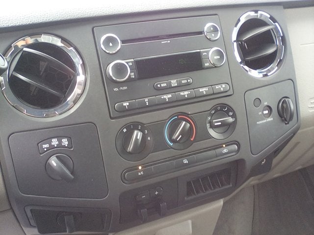 2010 Ford Super Duty F-250 SRW XLT