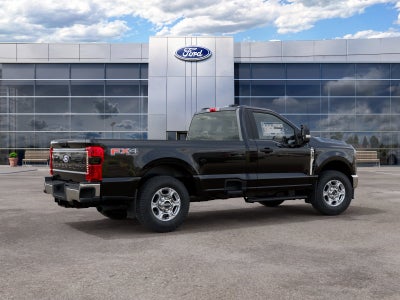 2027 Ford Super Duty F-350 SRW F-350® XLT