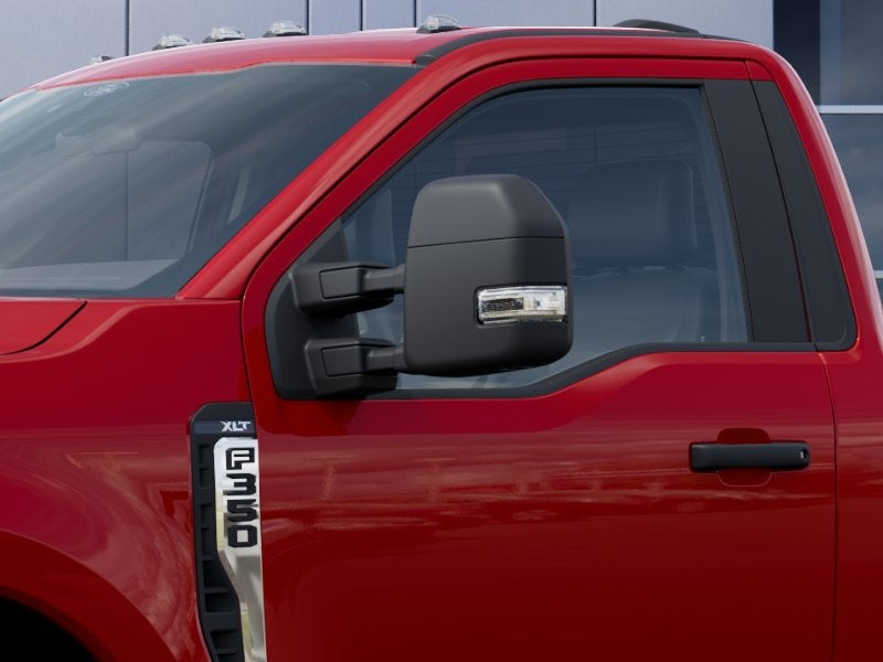 2027 Ford Super Duty F-350 SRW F-350® XLT