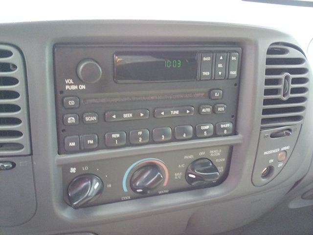 2001 Ford F-150 XLT