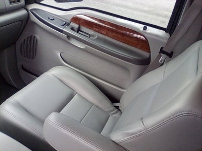 2004 Ford Super Duty F-350 SRW Lariat Super Duty