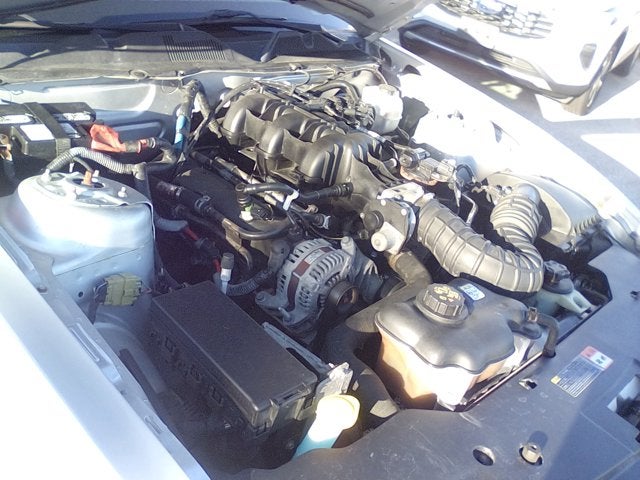 2010 Ford Mustang V6