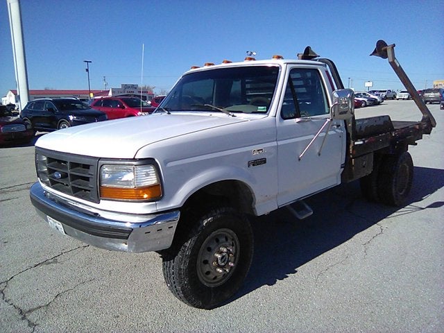 1995 Ford F-350 Chassis Cab Reg Cab 137" WB, 60.0" CA DRW 4WD