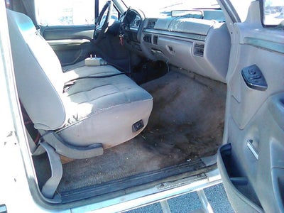 1995 Ford F-350 Chassis Cab Reg Cab 137" WB, 60.0" CA DRW 4WD