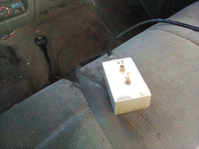 1995 Ford F-350 Chassis Cab Reg Cab 137" WB, 60.0" CA DRW 4WD