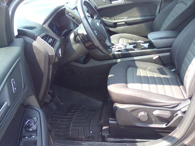 2016 Ford Edge SE