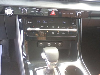 2024 Kia Carnival SX