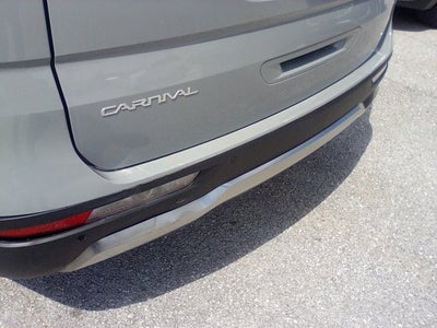 2024 Kia Carnival SX