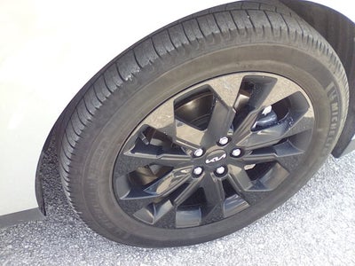 2024 Kia Carnival SX